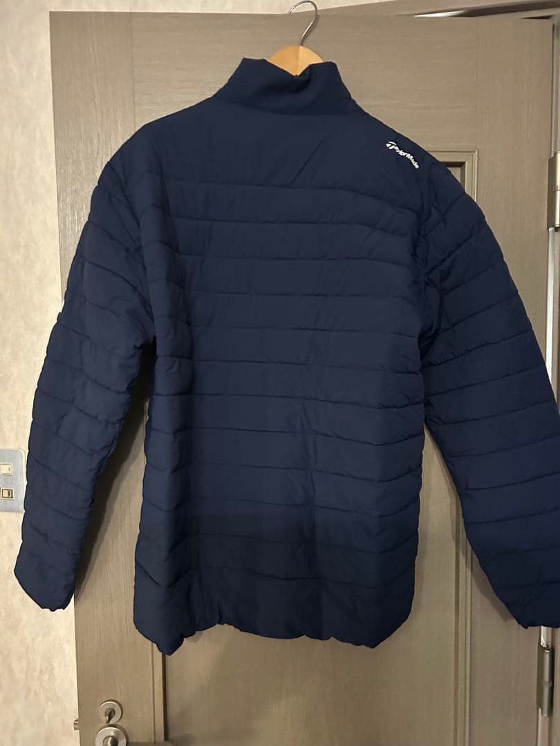 半額以下　テーラーメイド ダウンジャケット