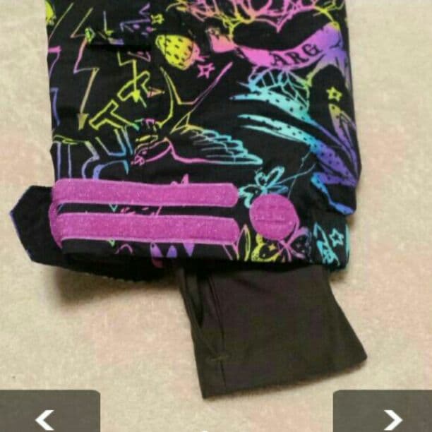 レディース　スノーボードウェア 蛍光色