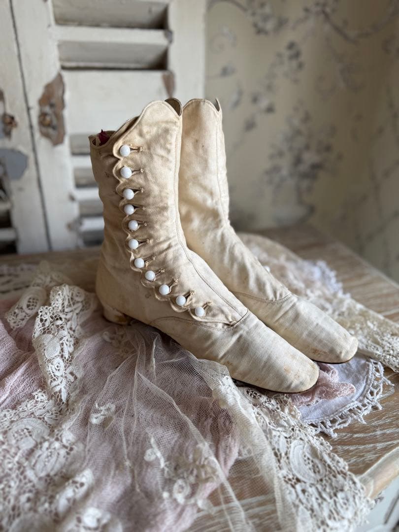 フランスアンティーク激レア！ヴィクトリアンウェディングシルクボタンブーツ白