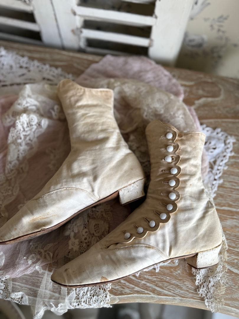 フランスアンティーク激レア！ヴィクトリアンウェディングシルクボタンブーツ白