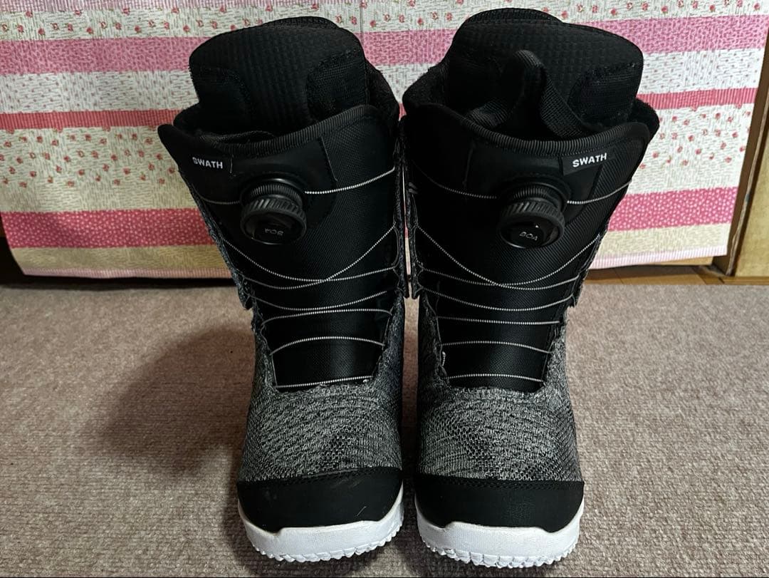 バートンMens SWATHBOAスノボブーツ