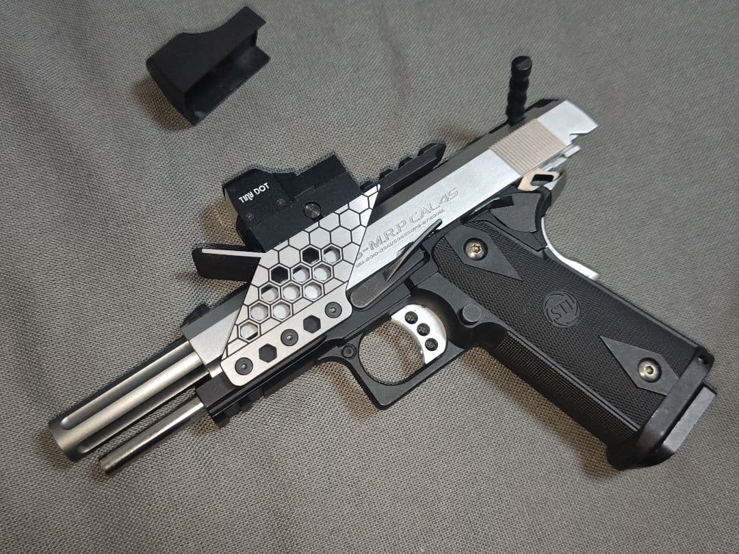 東京マルイ　ハイキャパ5.1R レースガンカスタム　自動調光ドットサイト付き