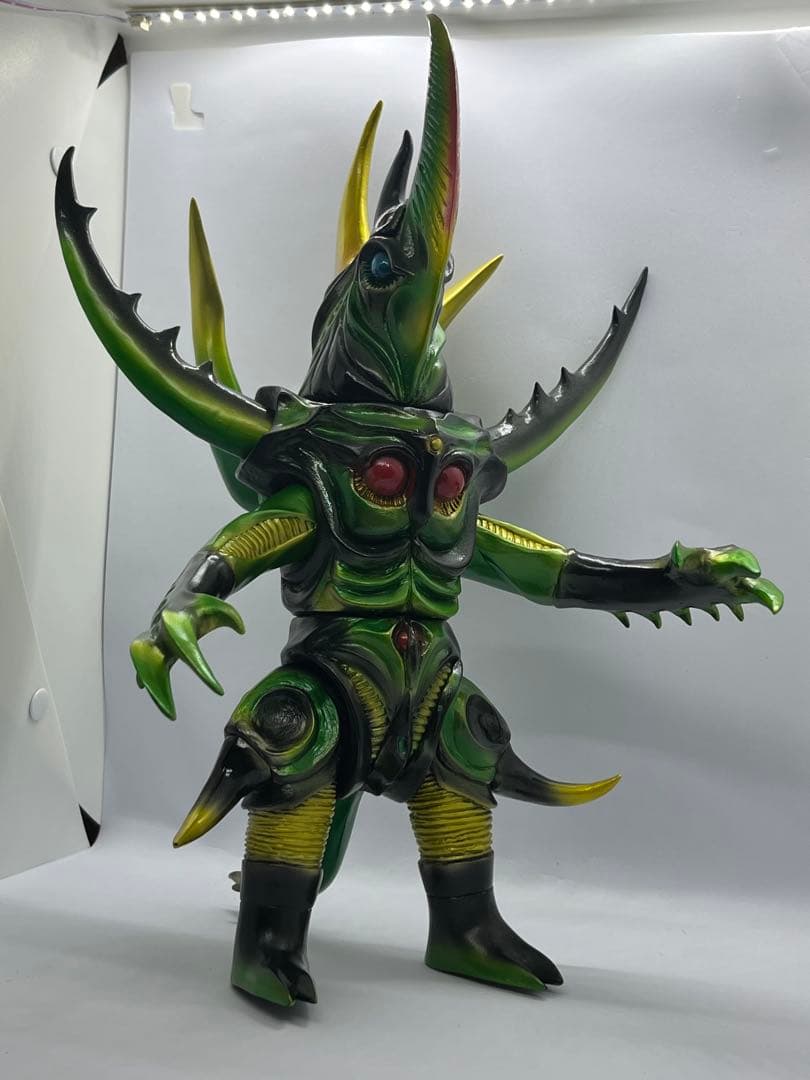 ヘラグラード・ジェードジョーカー　フィギュア　ソフビ