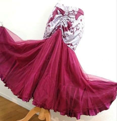 SALE☆チャコット　社交ダンス スカート ワインレッド 　L 定価53900円