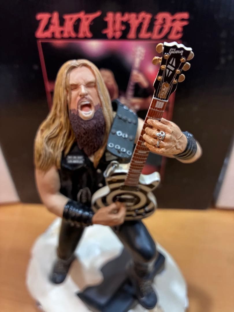 ザック ワイルド フィギュア ナックルボンズ ZAKK WYLDE OZZY