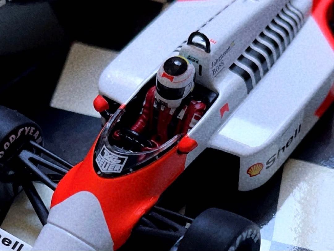 ミニチャンプス 1/43 マクラーレン・TAGポルシェ MP4/3 ヨハンソン