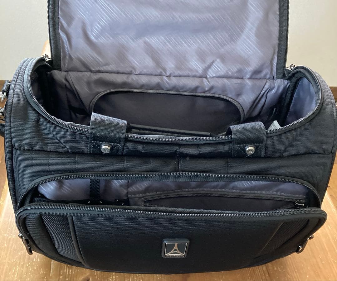 Travelpro Crew Versapack デラックストート　ブラック