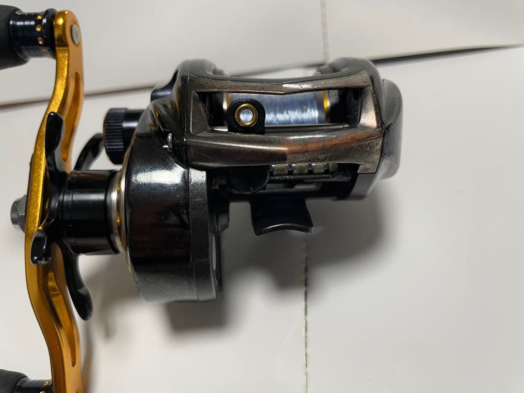 【値下中】アブガルシア レボ ビックシューターコンパクト　ガラスCT済み