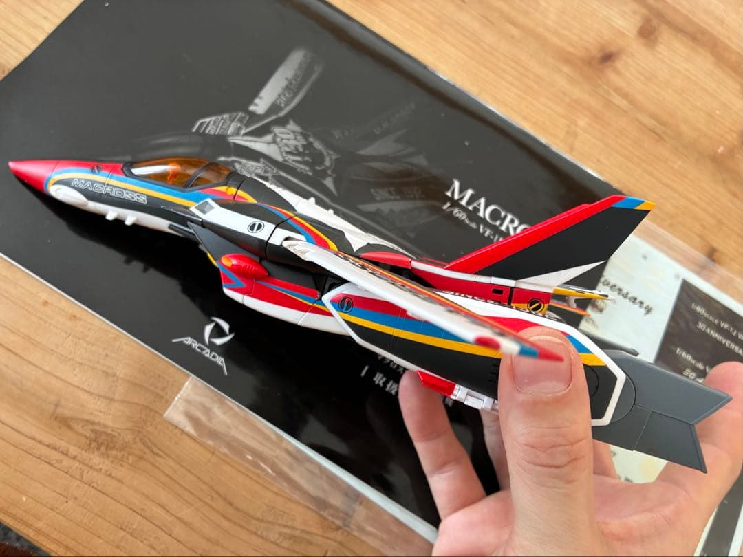 【難あり】アルカディア1/60完全変形VF-1J 30周年記念マクロスバルキリー