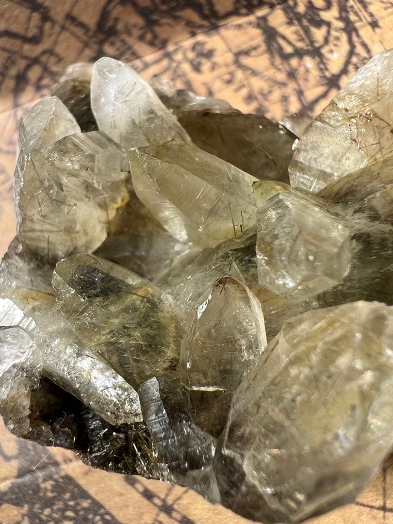 龍脈の精髄 ― 国産ブラックルチル⭐︎針水晶