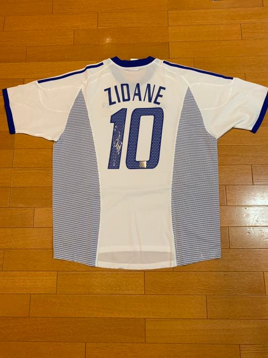 ジダン　直筆サイン　ユニホーム　フランス　レアル　鑑定書付き　写真付き
