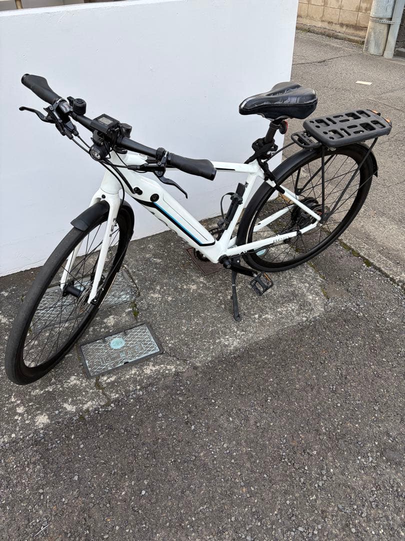 BESV JF-1 電動アシストクロスバイク　付属品多数