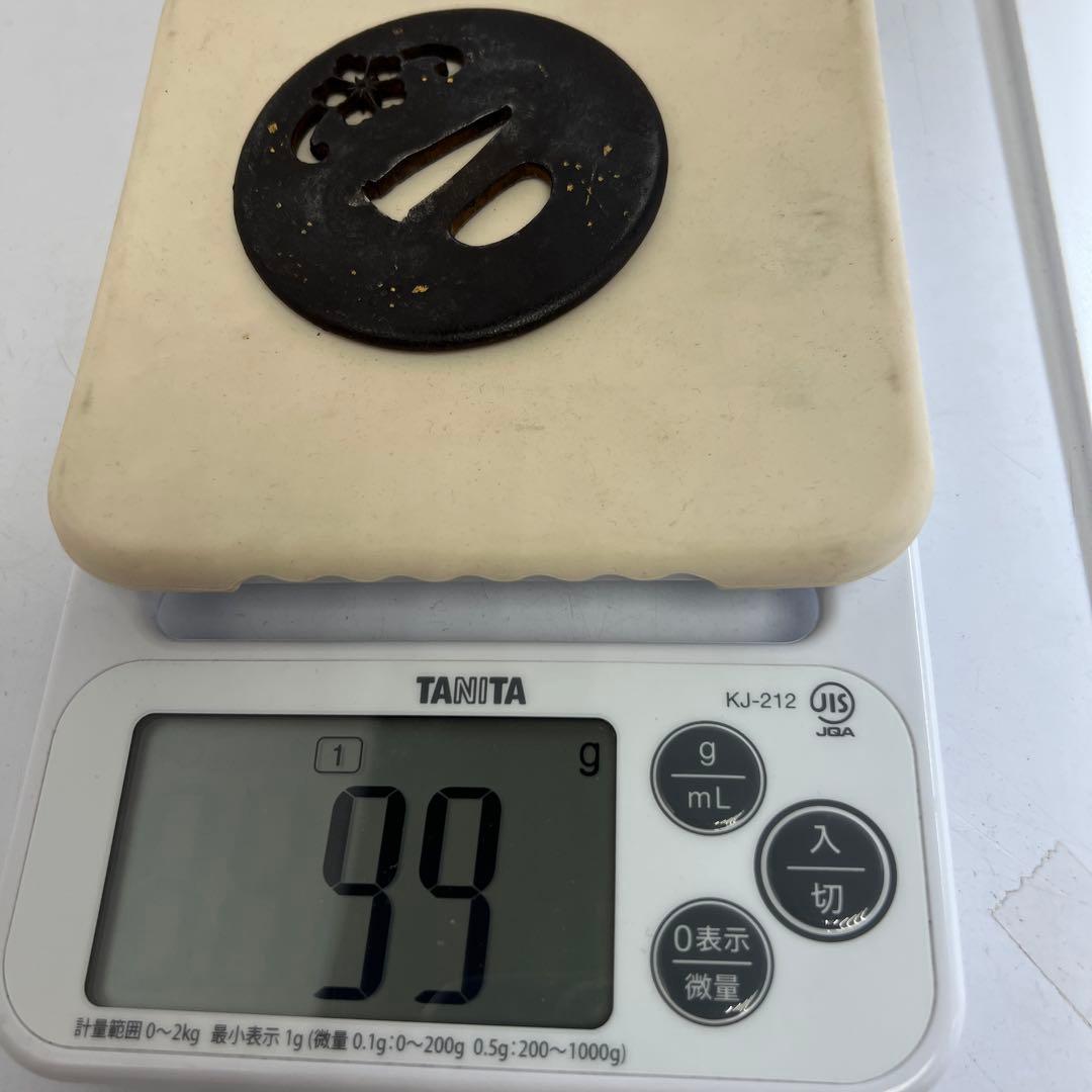 江戸時代　金象嵌　桜紋つば　99g 7㎝　東K8-0205☆2F