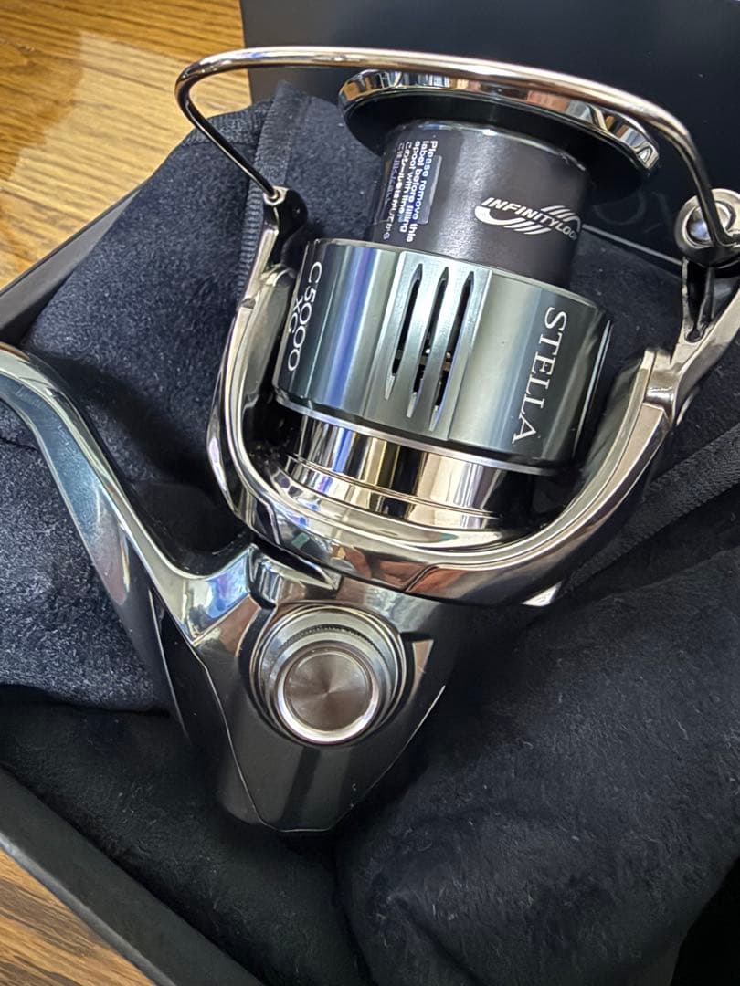 シマノ 22ステラ C5000XGスピニング リール SHIMANO 4000