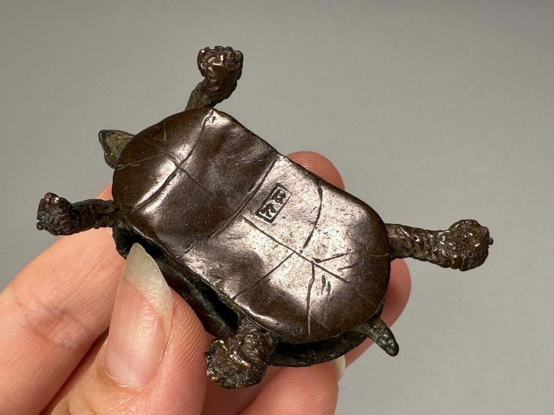 銅製　はた　在銘　亀　カメ　置物　頭尾可動式　鼈　細密細工　煎茶飾り　盆景