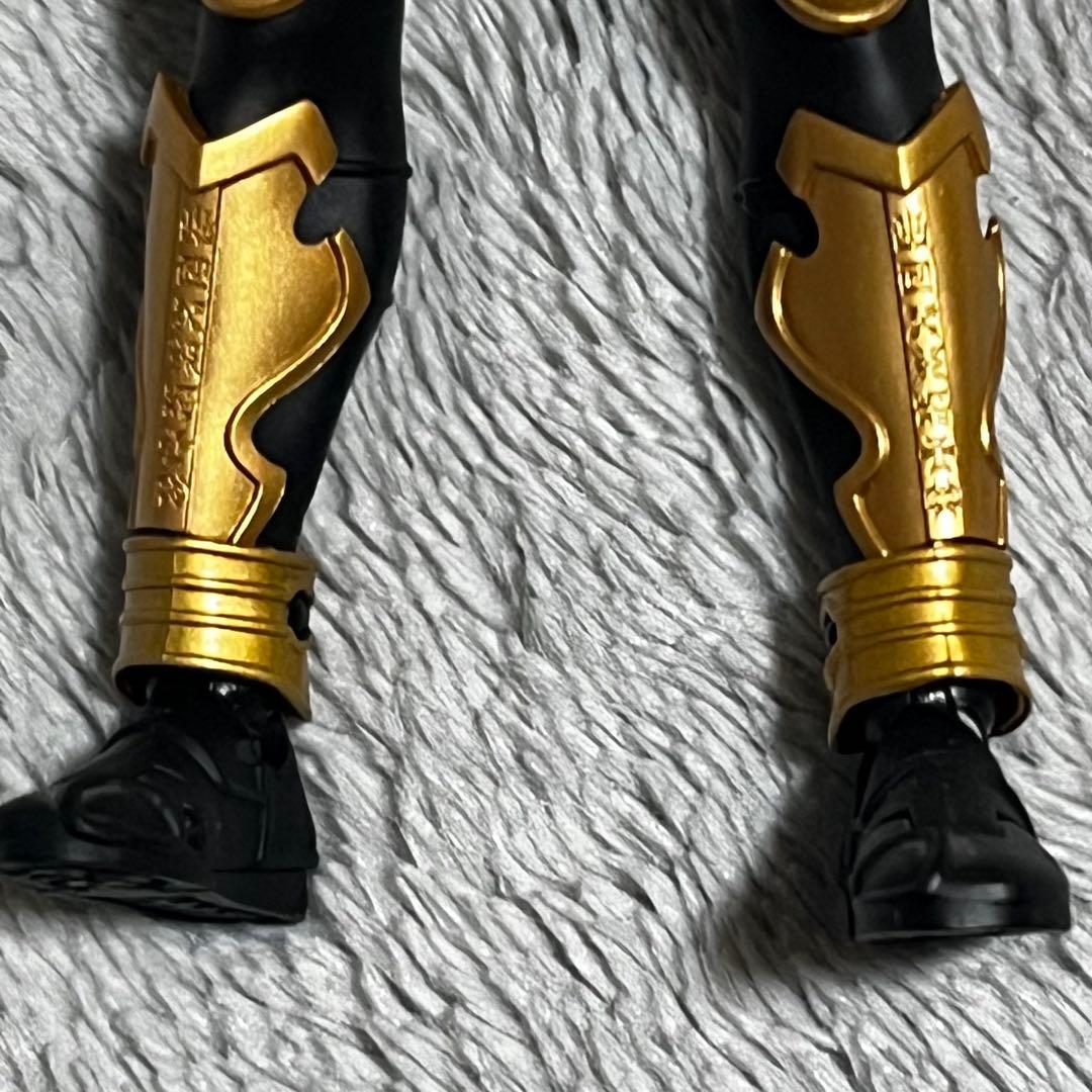 開封品 真骨彫 仮面ライダークウガ 2体セット