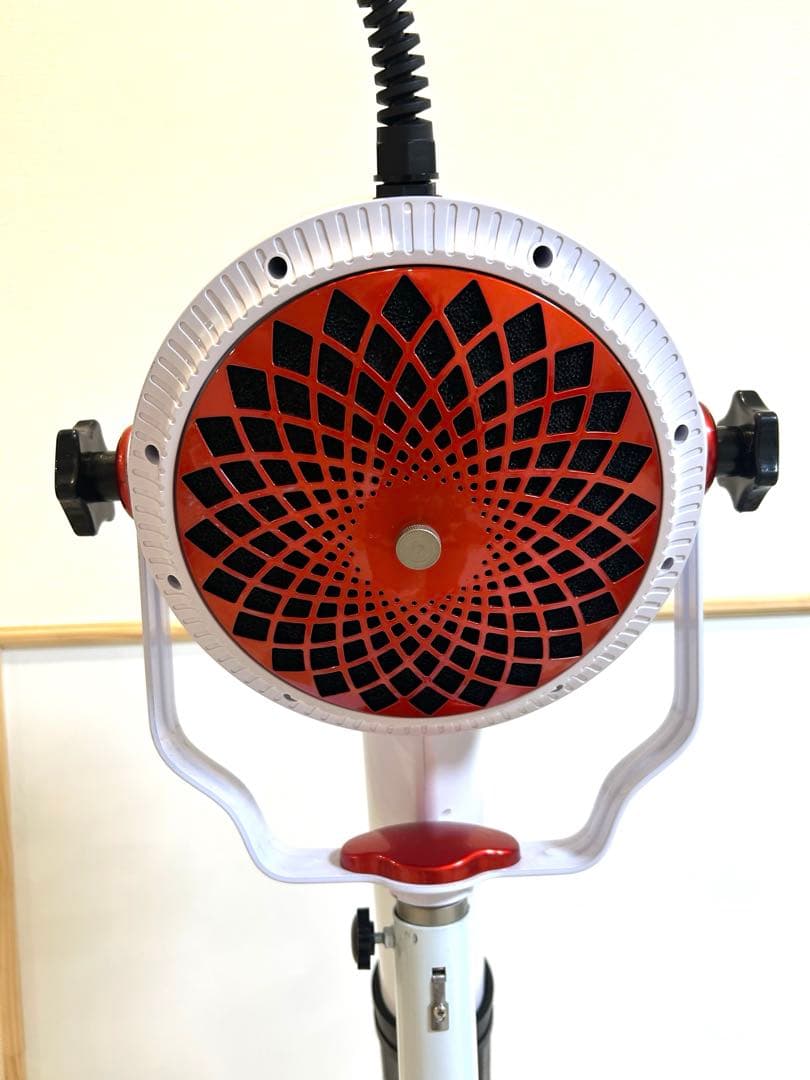 ペット用スタンドドライヤー　修復跡あり