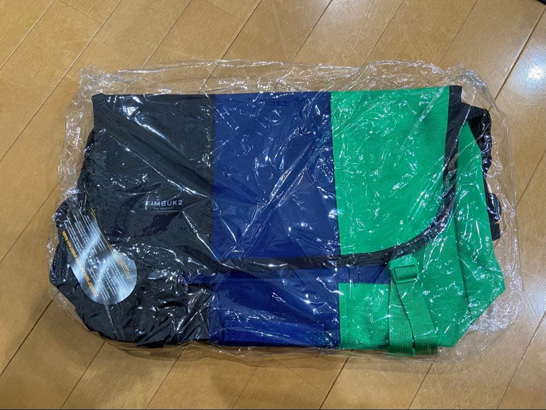 Timbuk2 メッセンジャーバッグ 黒/青/緑 Sサイズ