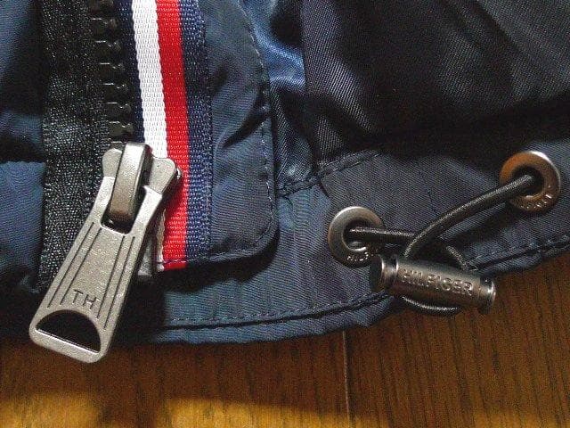 【大きい】3XL4XL日本サイズ位トミーヒルフィガーUS限定極暖ダウンジャケット