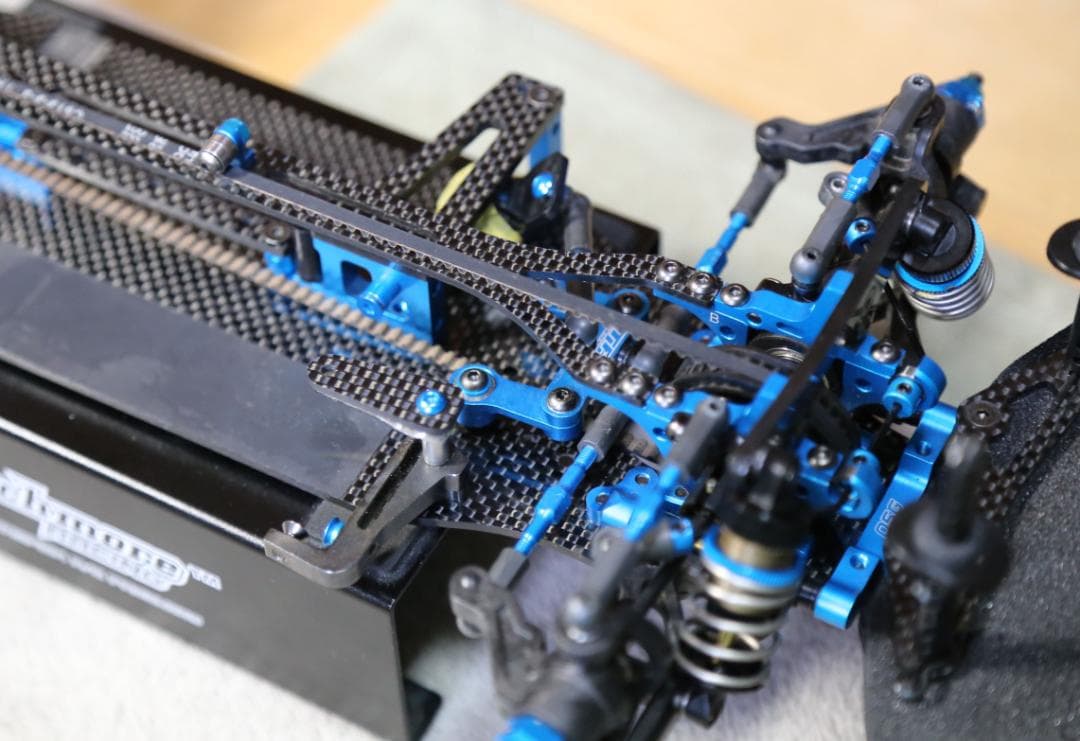 タミヤ TRF419XR 　タイヤ、ライキリボディ他付き　走行僅か品　完成車