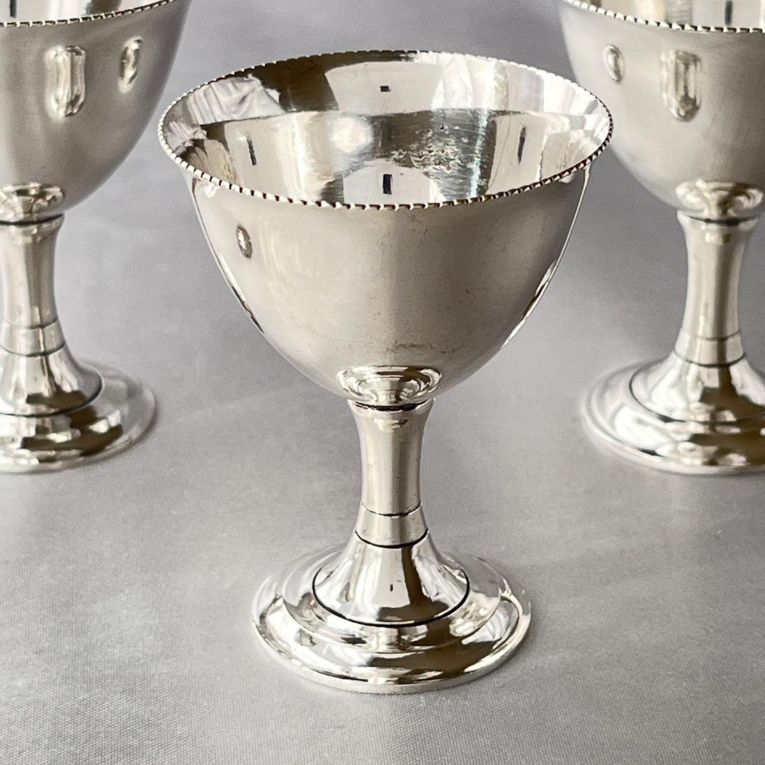 【John Sanderson 】エッグセット 4名用 エッグカップ