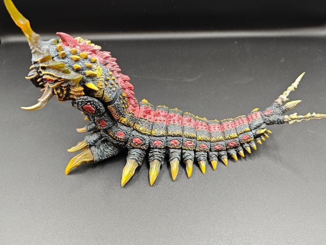 S.H.MonsterArts バトラ（成虫）＆バトラ（幼虫） スペシャルカラー