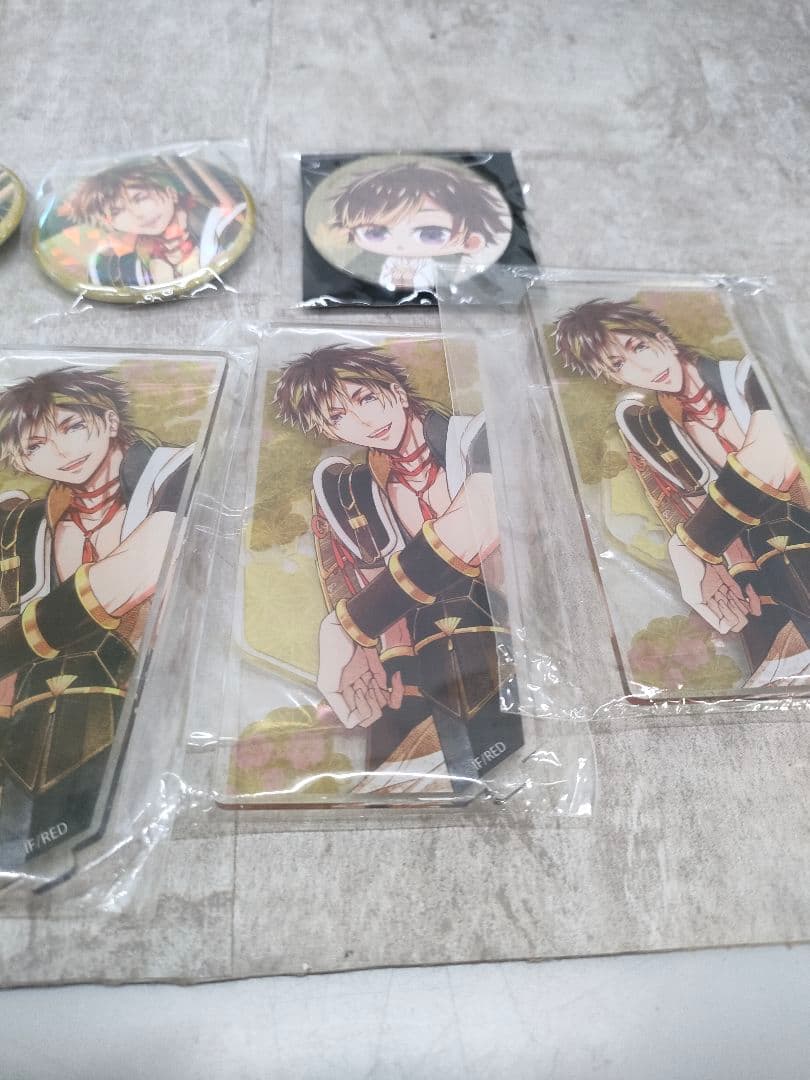 ビルシャナ戦姫　忠信　缶バッジ/アクスタ　まとめ