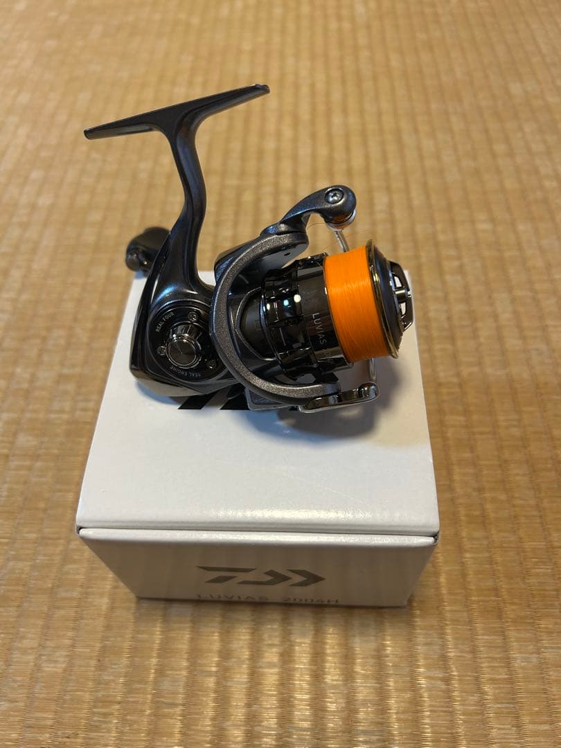 Daiwa Luvias 2004H スピニングリール
