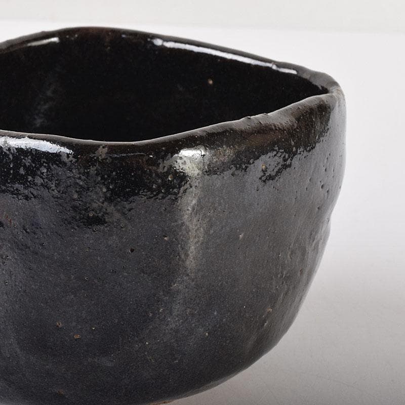 茶道具　楽吉左衛門　九代了入作　桝型　黒楽茶碗　時代箱　F　R7863