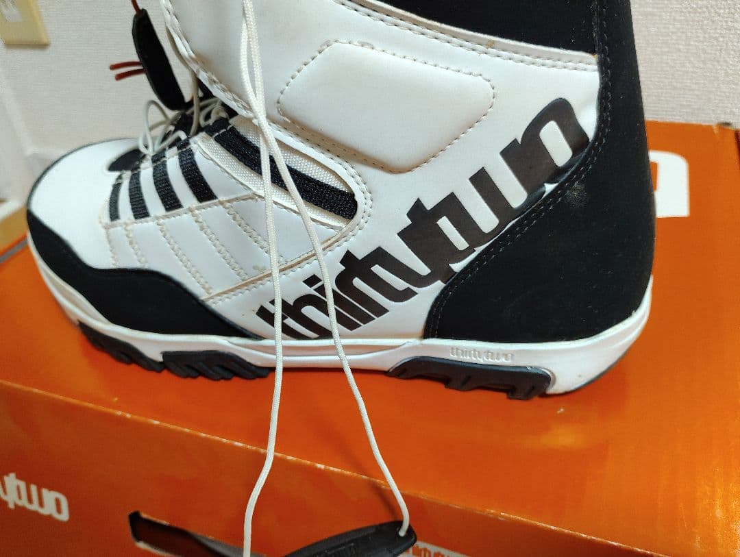 THIRTYTWO サーティーツー スノーボードブーツ 27～28.5