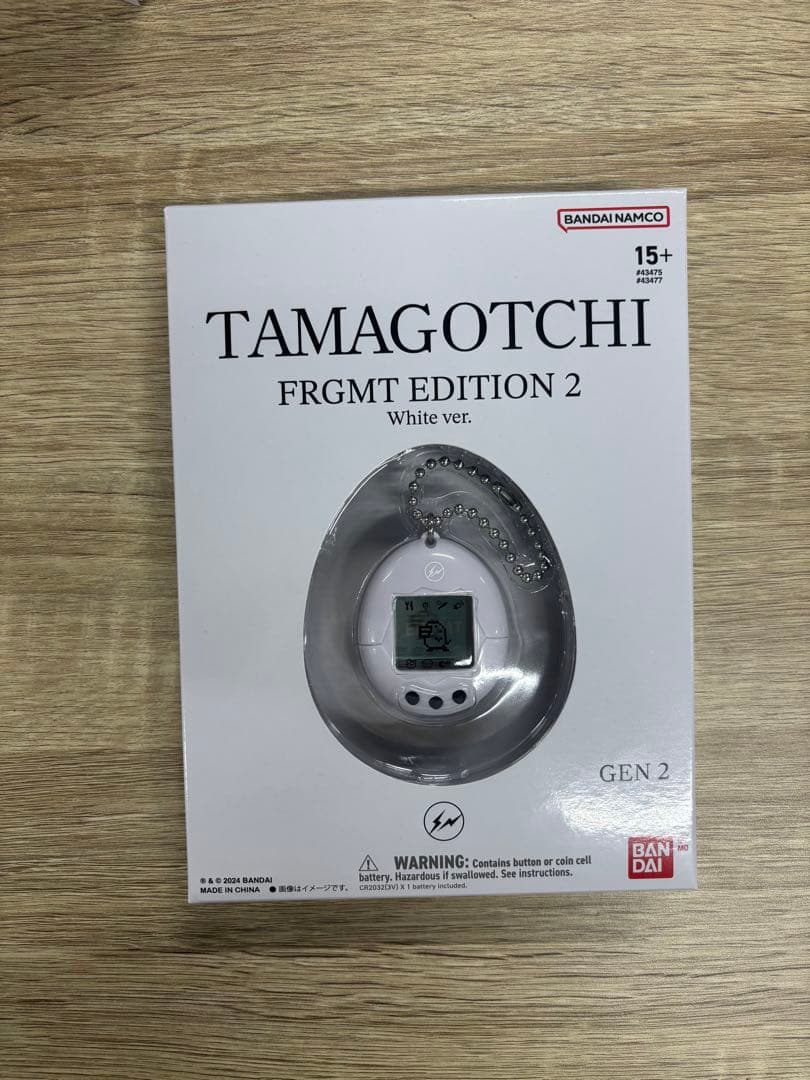 たまごっち ホワイト FRGMT EDITTION 2