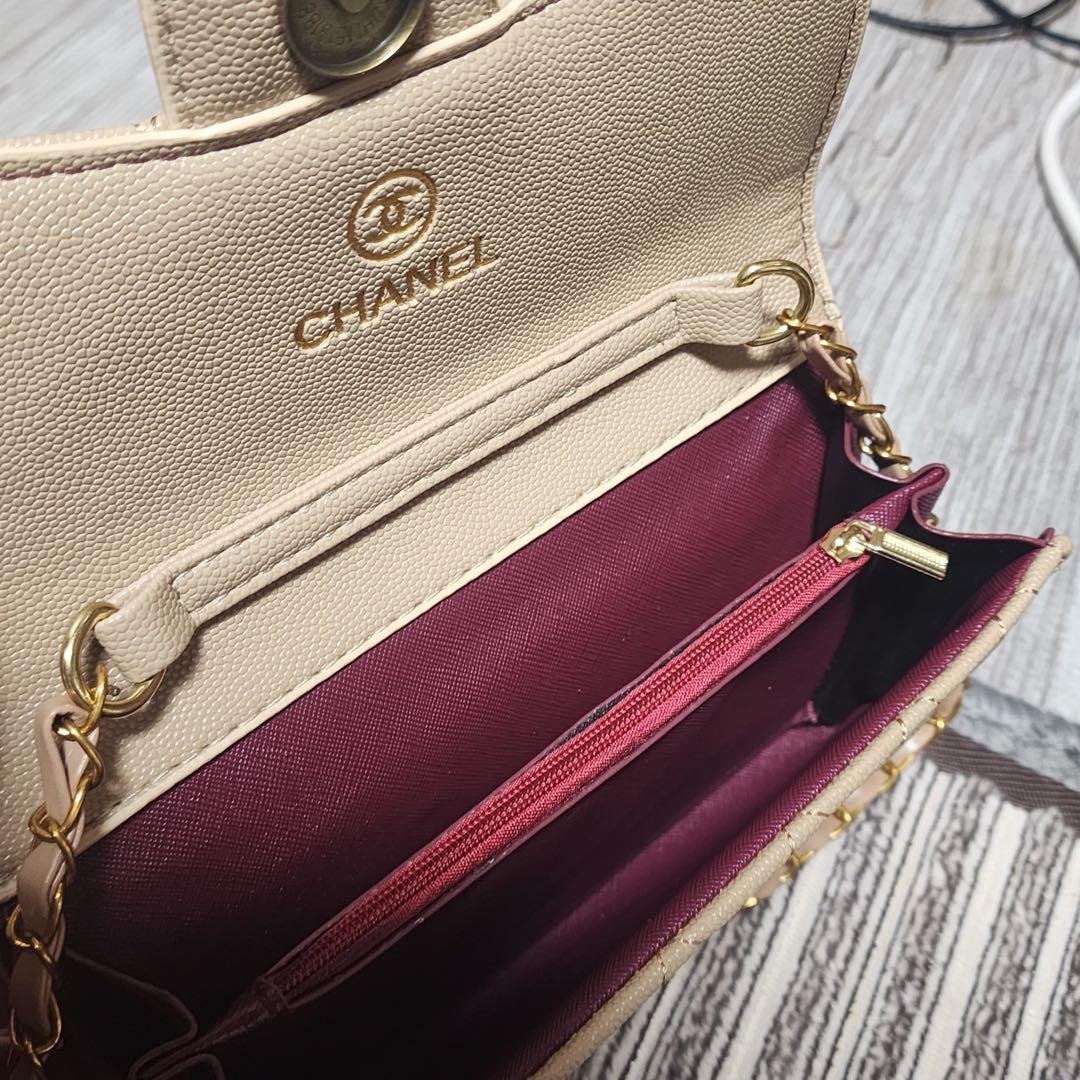 CHANEL　チェーンウォレット　キルティング　ノベルティ