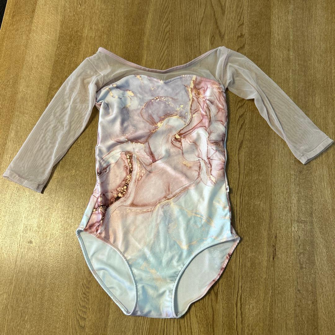 unoa レオタード