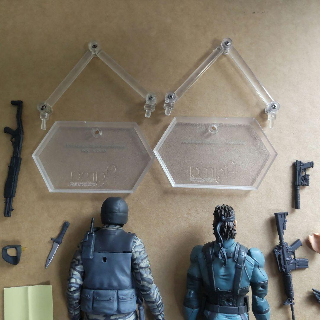 メタルギアソリッド figma2体 ソリッド・スネーク ゴルルコビッチ兵 特典付