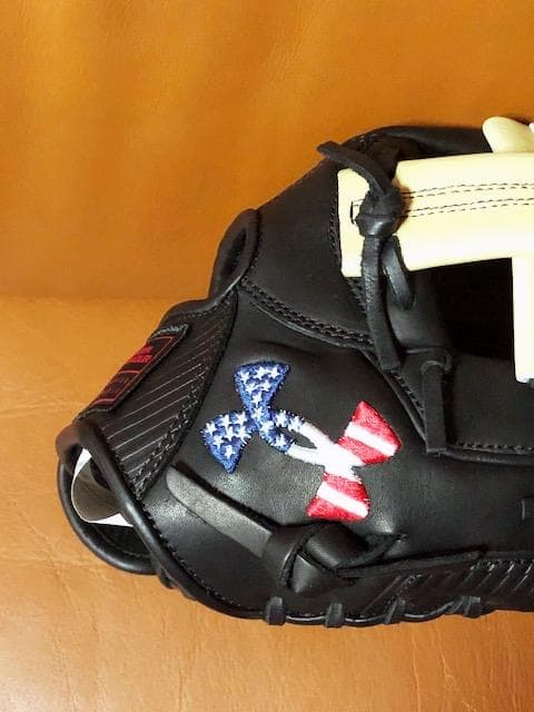 新品☆最高級☆USA限定発売☆星条旗ロゴ☆アンダーアーマー★内野手グローブ★右投