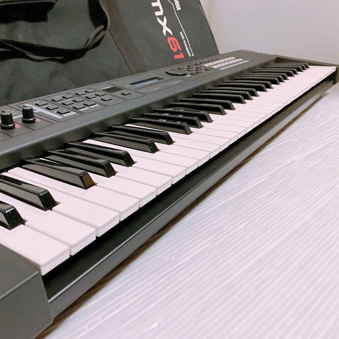 YAMAHA MX61 シンセサイザー　専用ケース付属