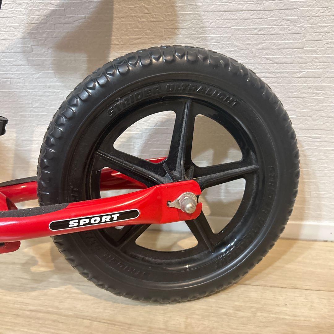 【美品】 STRIDER 日本正規品 バランスバイク 12インチ レッド