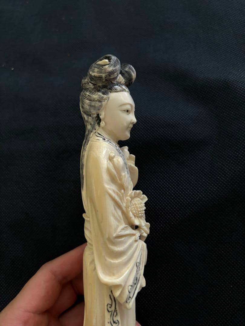 中国古美術品　マンモス　極上 彫刻　美人像437g