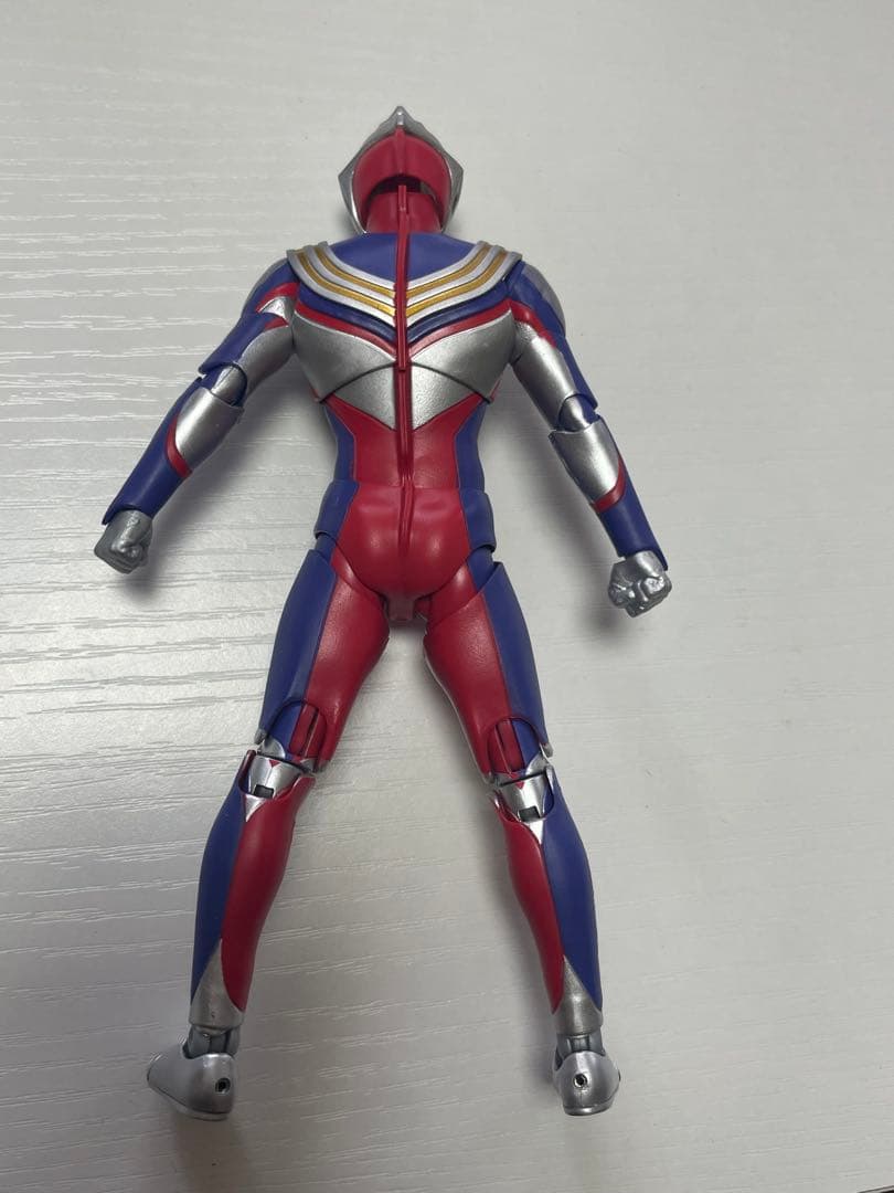 み*さ様 真骨彫 ウルトラマンティガ マルチタイプ S.H.Figuarts