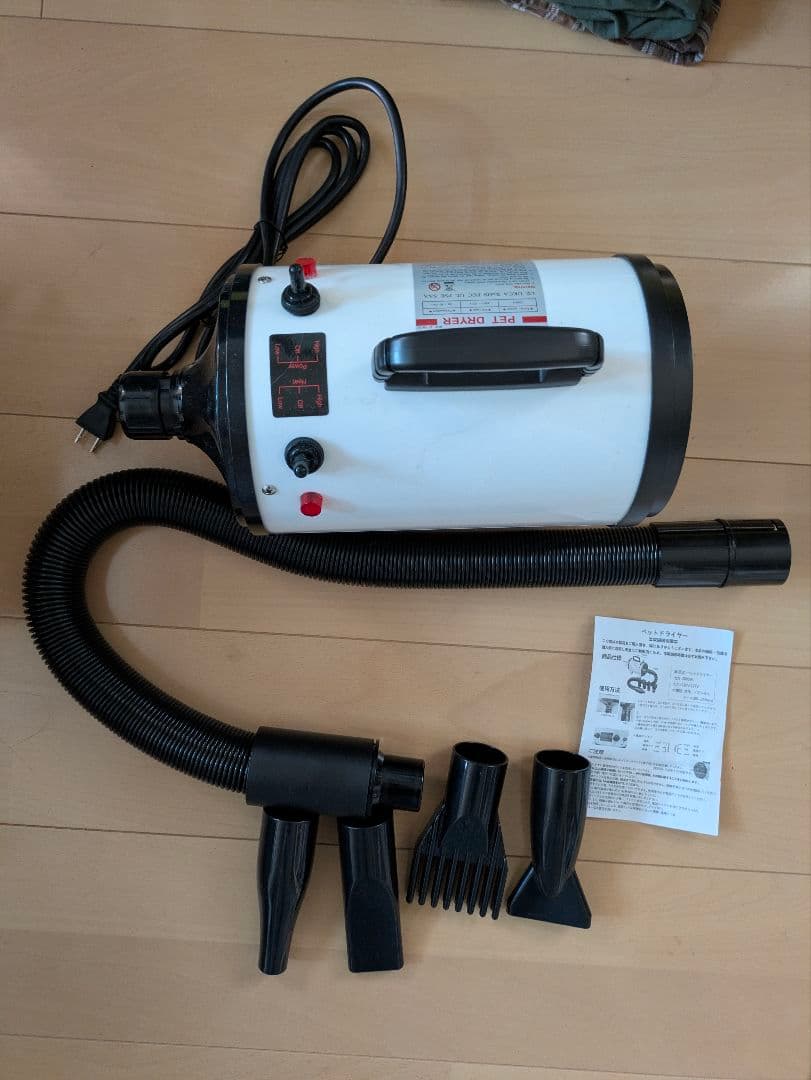 ペットドライヤー 大風量 速乾タイプ 業務用設計 騒音低減 温度調整可能