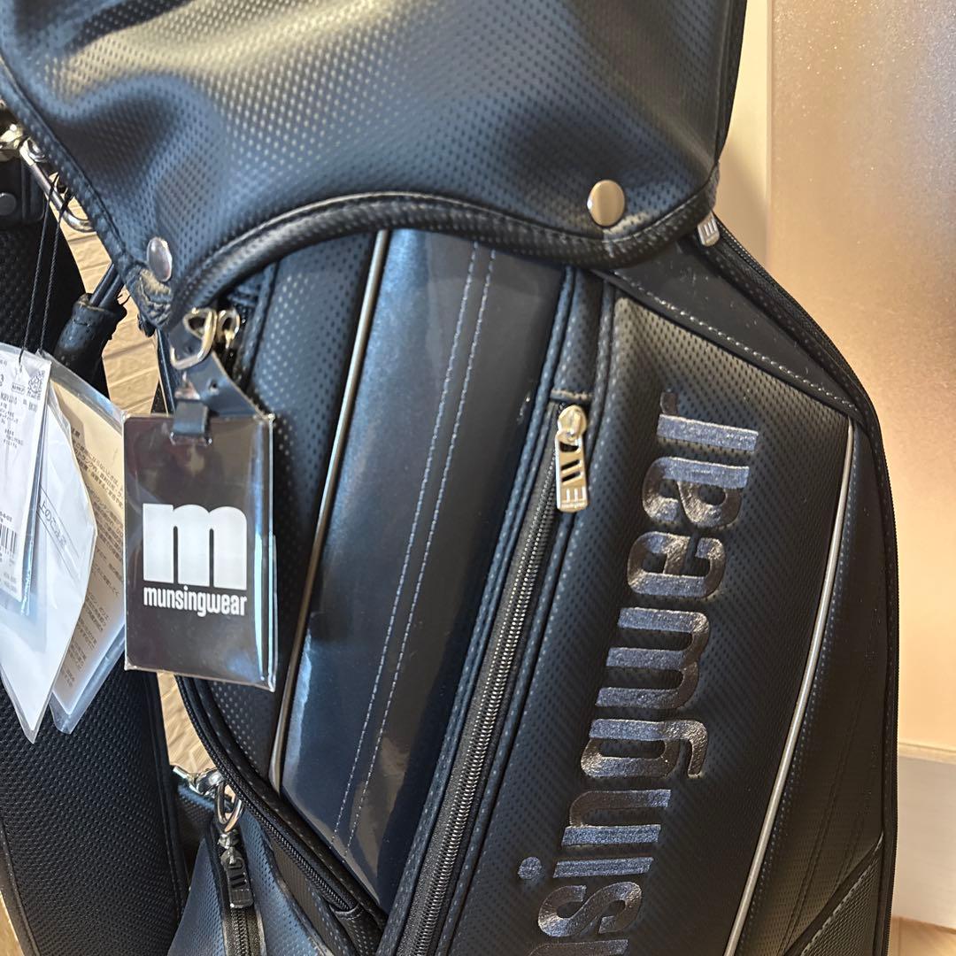 g*n様 マンシングウェア ブラックキャディバッグ《新品未使用》