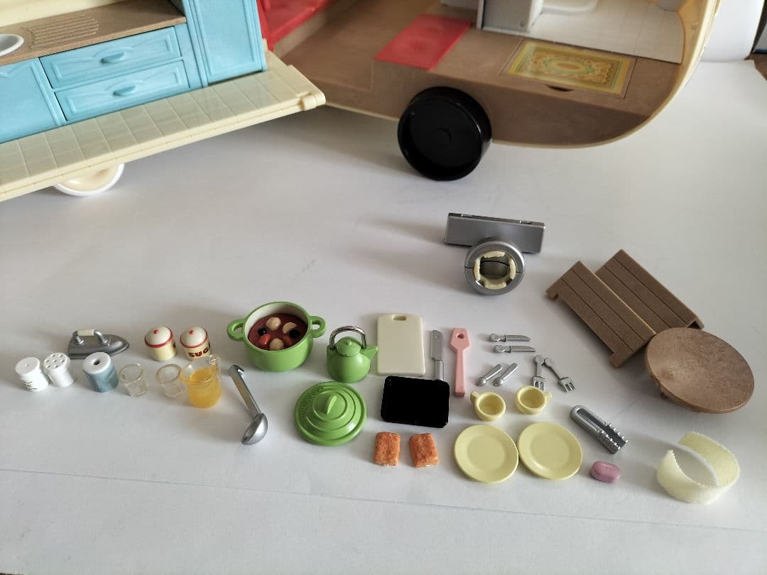 確認用。シルバニア　UK キャラバン　ファミリーカー