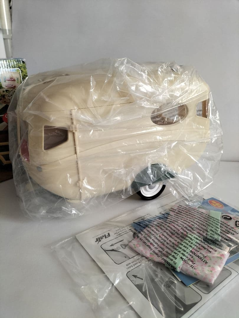 確認用。シルバニア　UK キャラバン　ファミリーカー