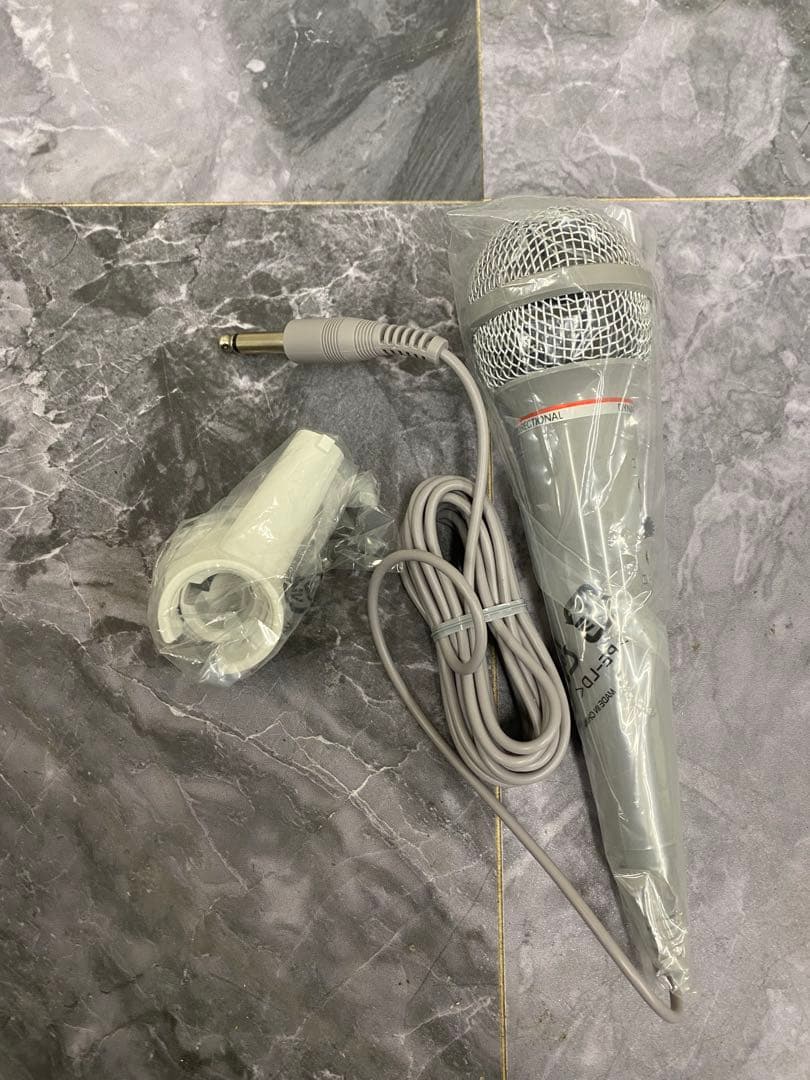 カシオ　電子キーボード　LK-526 2022年製　61鍵盤