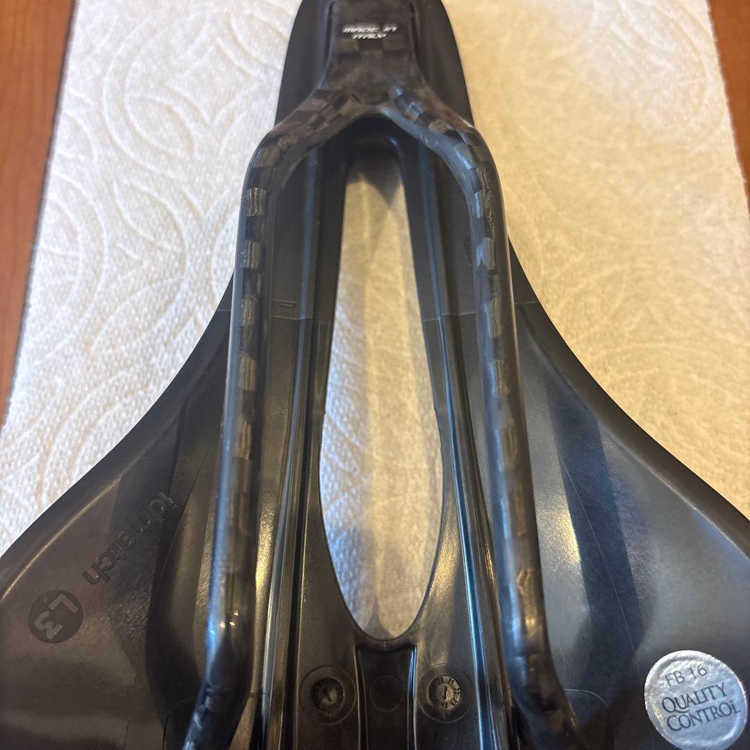 パーツ NOVUS BOOST EVO KIT CARBONIO L 145mm