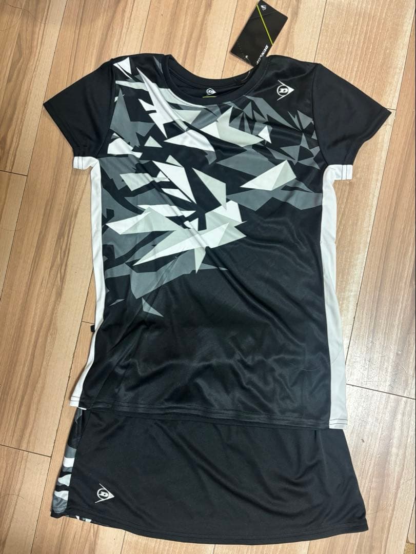 【新品、未使用】DUNLOPダンロップ テニスウェア 上下セットアップL