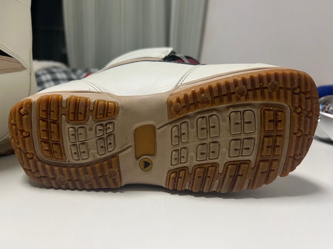 Burtonスノーボードブーツ 男性用