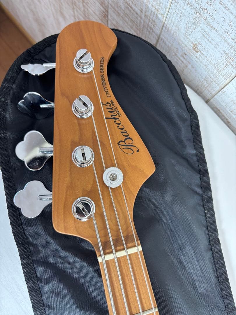 【極美品】buccus エレキベース　4弦BJB-1-RSM/M