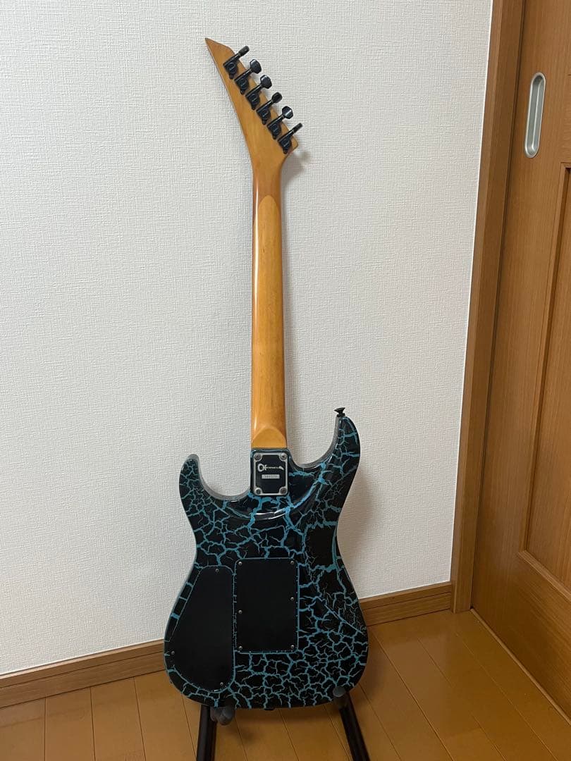 Charvel ディンキー　ブルークラックル　シャークインレイ　フロイドローズ