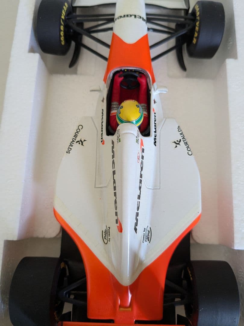 F1 1/18 アイルトン・セナ マクラーレンMP4/8 フォード 1993